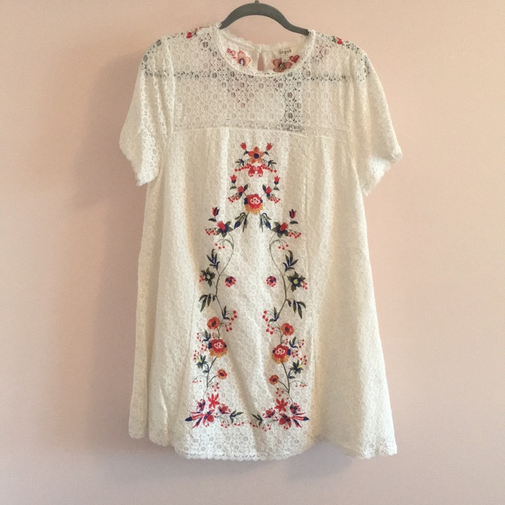Umgee white lace A line dress with flowers